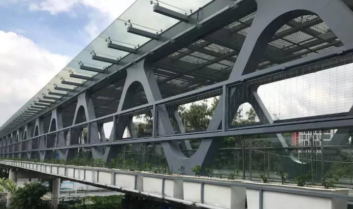 山南论管桁架结构工程弯管加工防锈处理的方法
